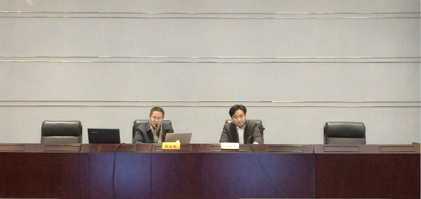 20181210长江学者特聘教授邹诗鹏来世界杯官网讲述马克思经典著作前沿问题.jpg